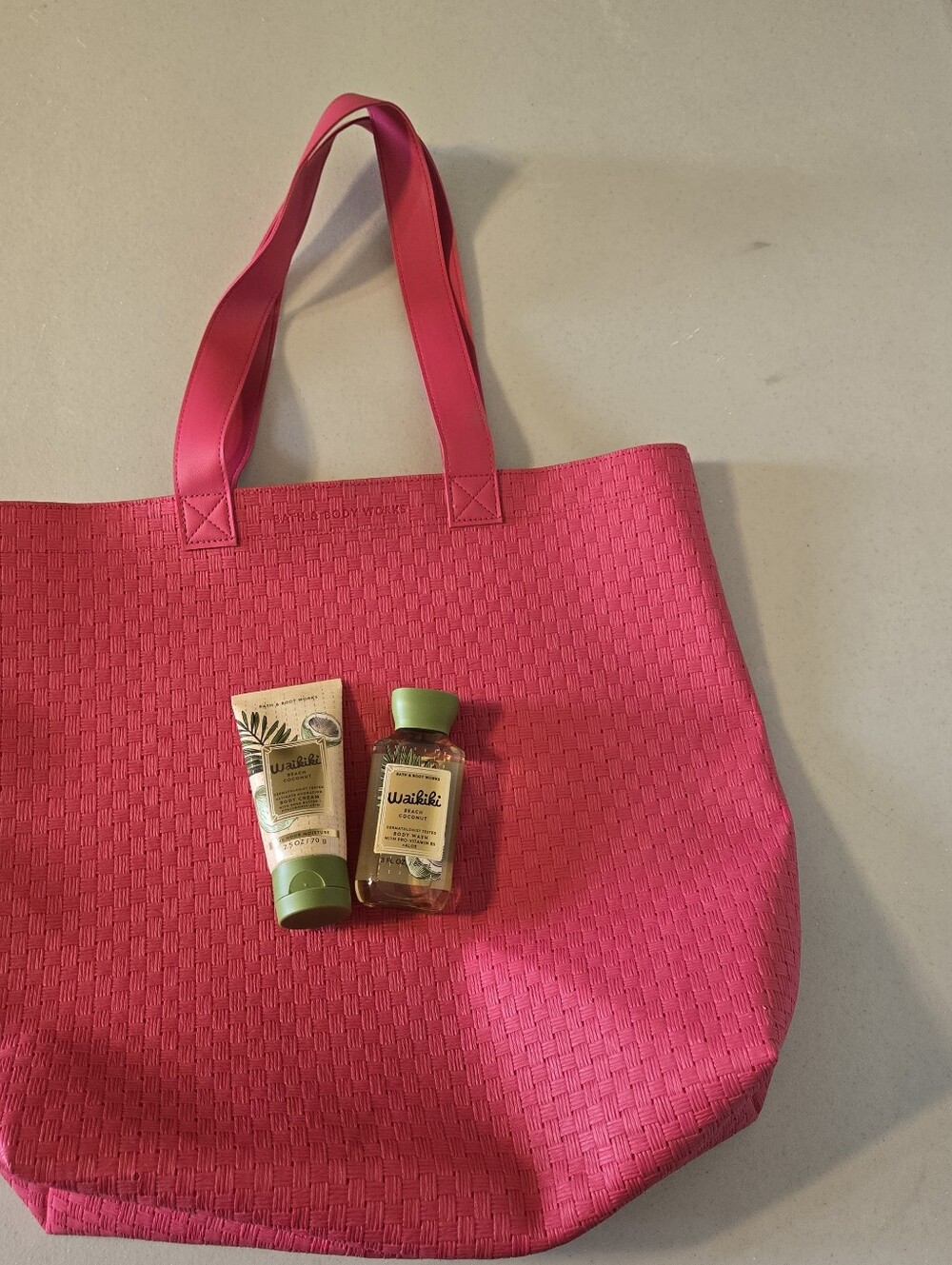 Bath And Body Works Tote And Waikiki Beach Travel Sizes